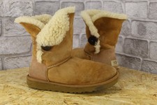TAN SUEDE SHEEPSKIN UGG AUSTRALIA BAILEY BUTTON BOOTS SIZE 5.5 / 38 USED