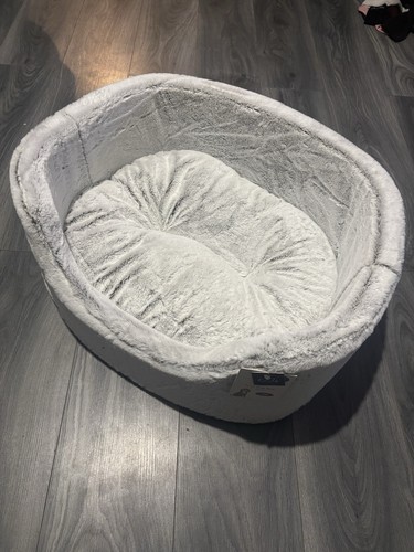 Small oval camden - oval, bed