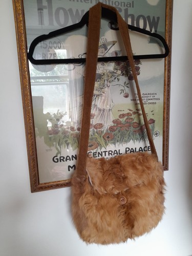 Alpaca fur shoulder bag - fur,