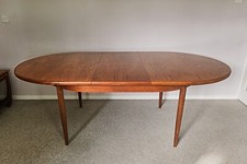 Beautiful Mid-Century Modern G-Plan Extending Dining Table  and 4 Chairs