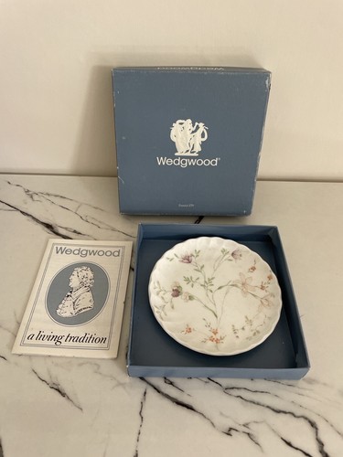 Wedgewood campion bone china - bone,