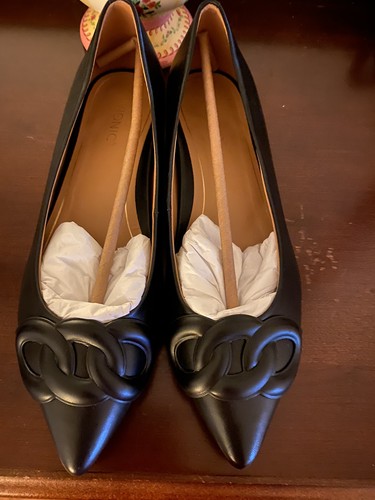 Vionic ladies flat shoe nwot - shoe, 9