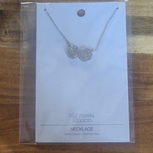 Big metal london silver tone - metal,