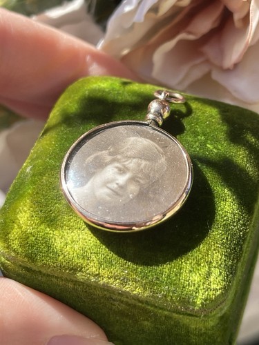 Antique 9ct rose - rose, glass