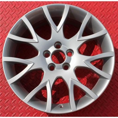 0437 volvo s40 - 18", medusa