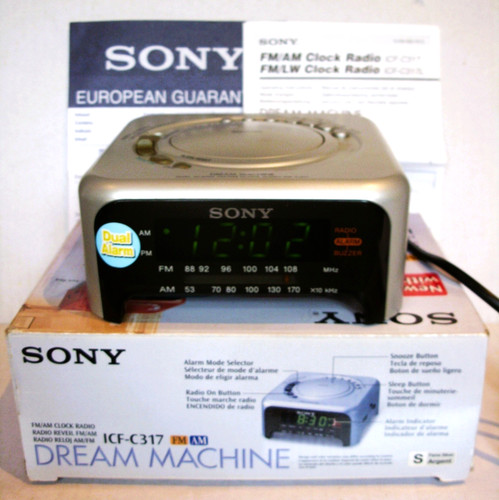 Sony dream machine icf c317 - dream,
