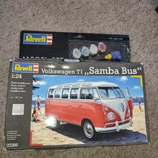 Revell Volkswagen T1 Samba Bus