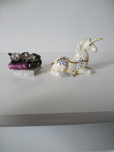 Enamelled metal rhinestone - metal,