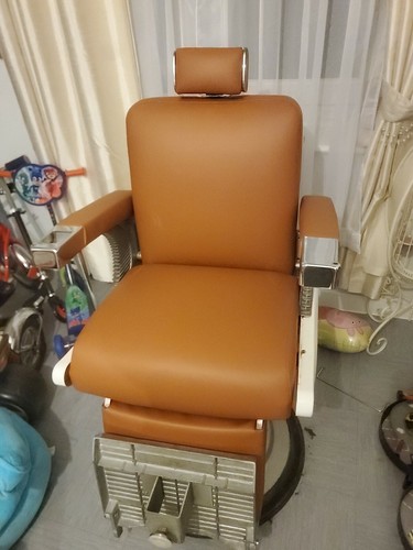 Belmont barber chair