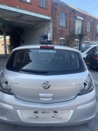 Vauxhall corsa tailgate - vauxhall, d