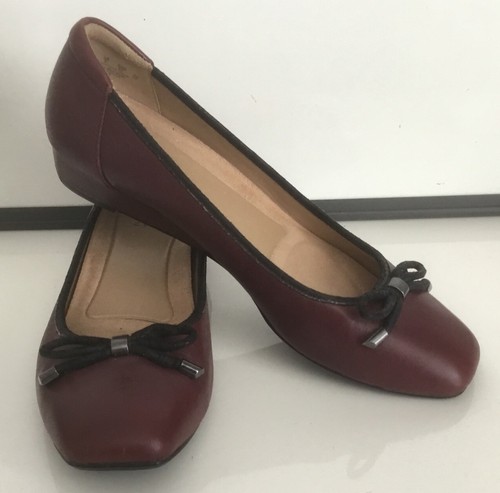 Burgundy leather pumps - burgundy,