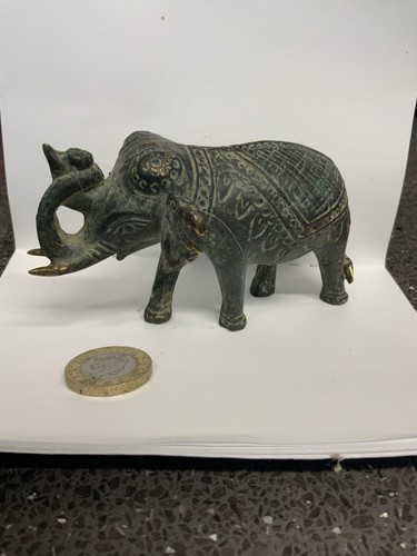 Antique bronze dressed indian - bronze,