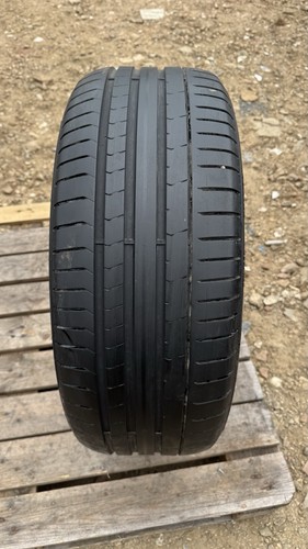 Tyre 245 40 19 - x,