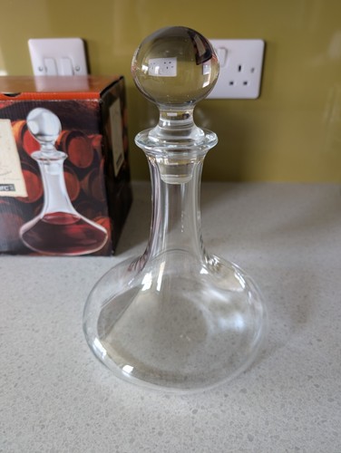 Luminarc glass decanter - decanter, boxed