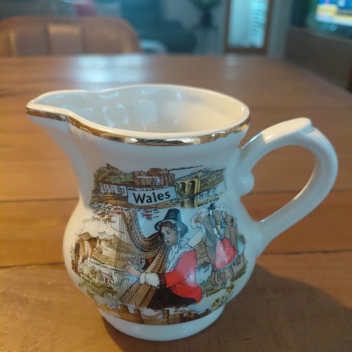 Churchill milk jug wales - milk,