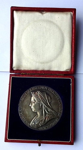 Cased victoria 1897 - cased,