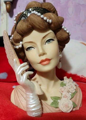 Cameo girls lady head vase - cameo,