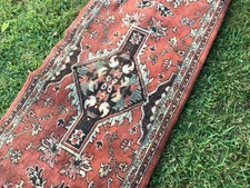 VINTAGE LONG PRAYER MAT / RUG  LOVELY DESIGN TERRACOTTA COLOURS TABLE RUNNER