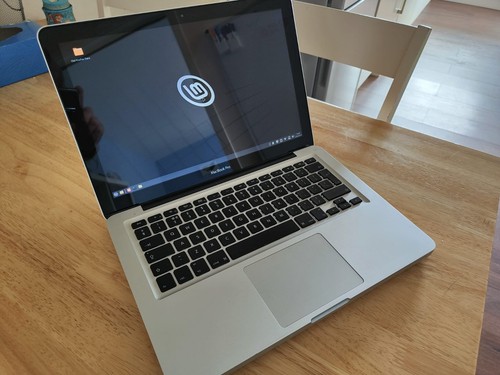 Apple macbook pro inch - apple, 2011