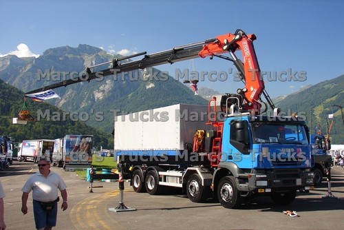 Truck photo iveco - truck, trakker