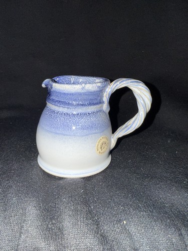 Wenlock pottery small - pottery,,