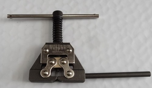 Motorcycle chain breaker link - motorcycle,