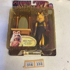Miss Piggy Vintage Figure