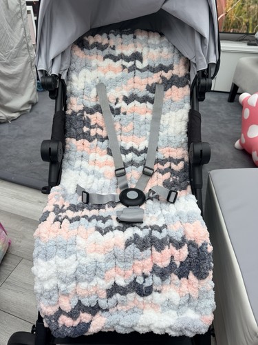 Super chunky knit pram - chunky,