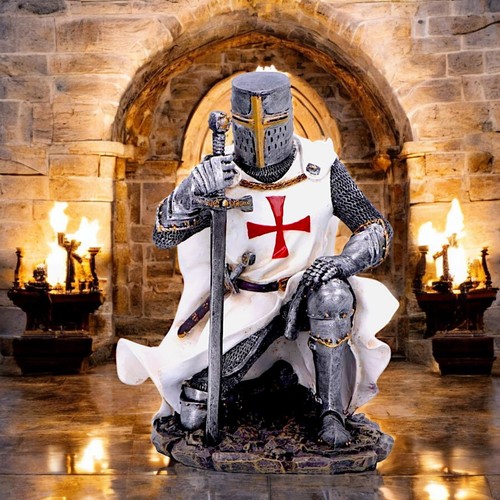 Templar knight figurine - knight,