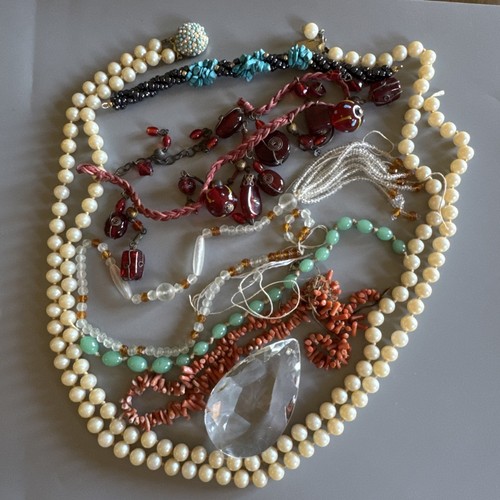 Broken costume jewellery old - costume,