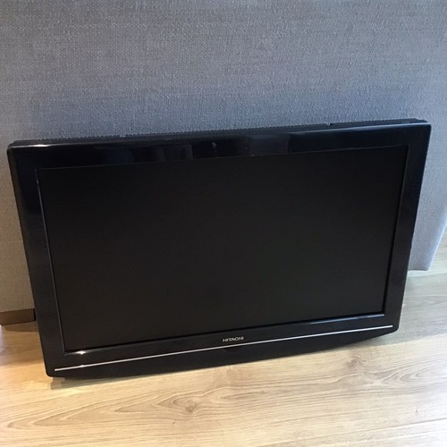 Hitachi television - tv, 26”