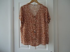 DAMART  TAN/WHITE  SHORT