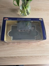 Bachmann Art Deco station