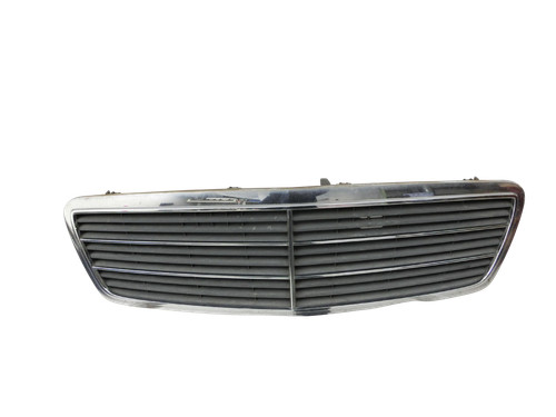 Front grill radiator - front,