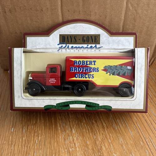 Days gone 1934 bedford - days, truck