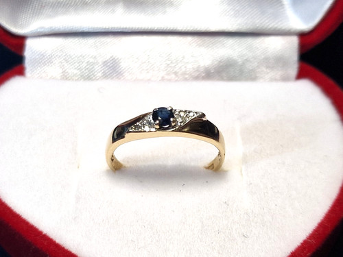 9ct gold sapphire diamond - gold,