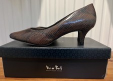 Ladies Van Dal Heeled Court