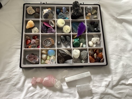 Mineral and precious stone - precious,