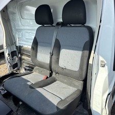 VAUXHALL VIVARO TRAFIC NV300