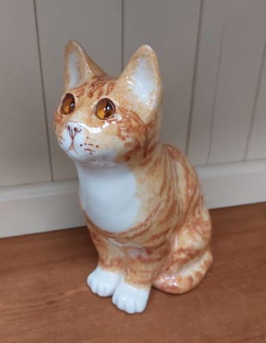 Sitting winstanley ginger cat - sitting,