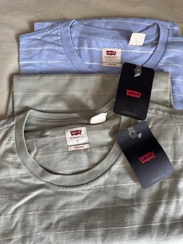 Levi large t - t, shirt