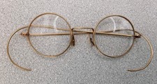1/10 Gold Rimmed Spectacles