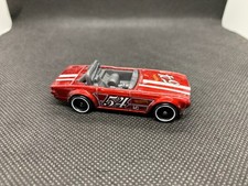 Hot Wheels - Triumph TR6 Red -