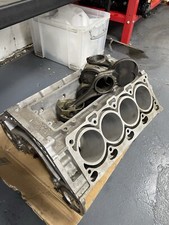 BMW N62 V8 Project Table With 4 Pistons And 4 Rods
