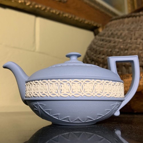 Wedgwood blue jasperware - wedgwood,
