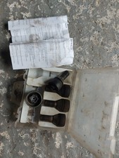 Renault Laguna locking alloy wheel nut set