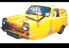 Only Fools & Horses Reliant Regal Clock - Only Fools and Horses Clock - WT39-C