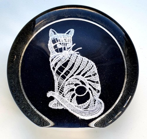 Cat paperweight abbey lace - paperweight,