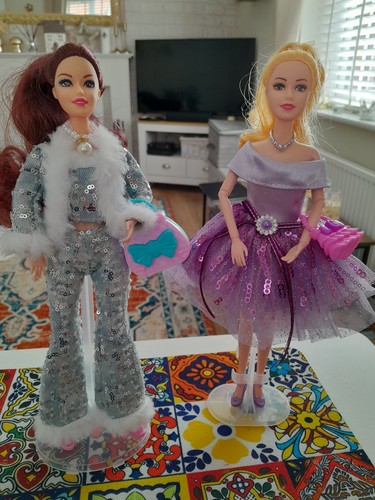Pretty fashion dolls - pretty,