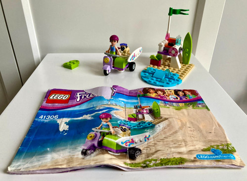 Lego friends mia s beach - friends, mia's